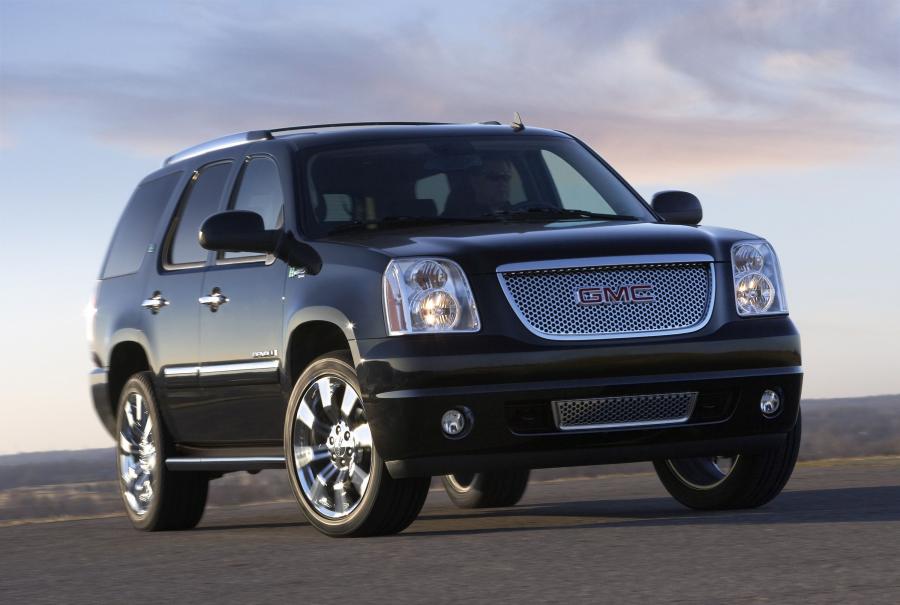  GMC Yukon Denali Hybrid 2009 года  (фото 4 из 17)